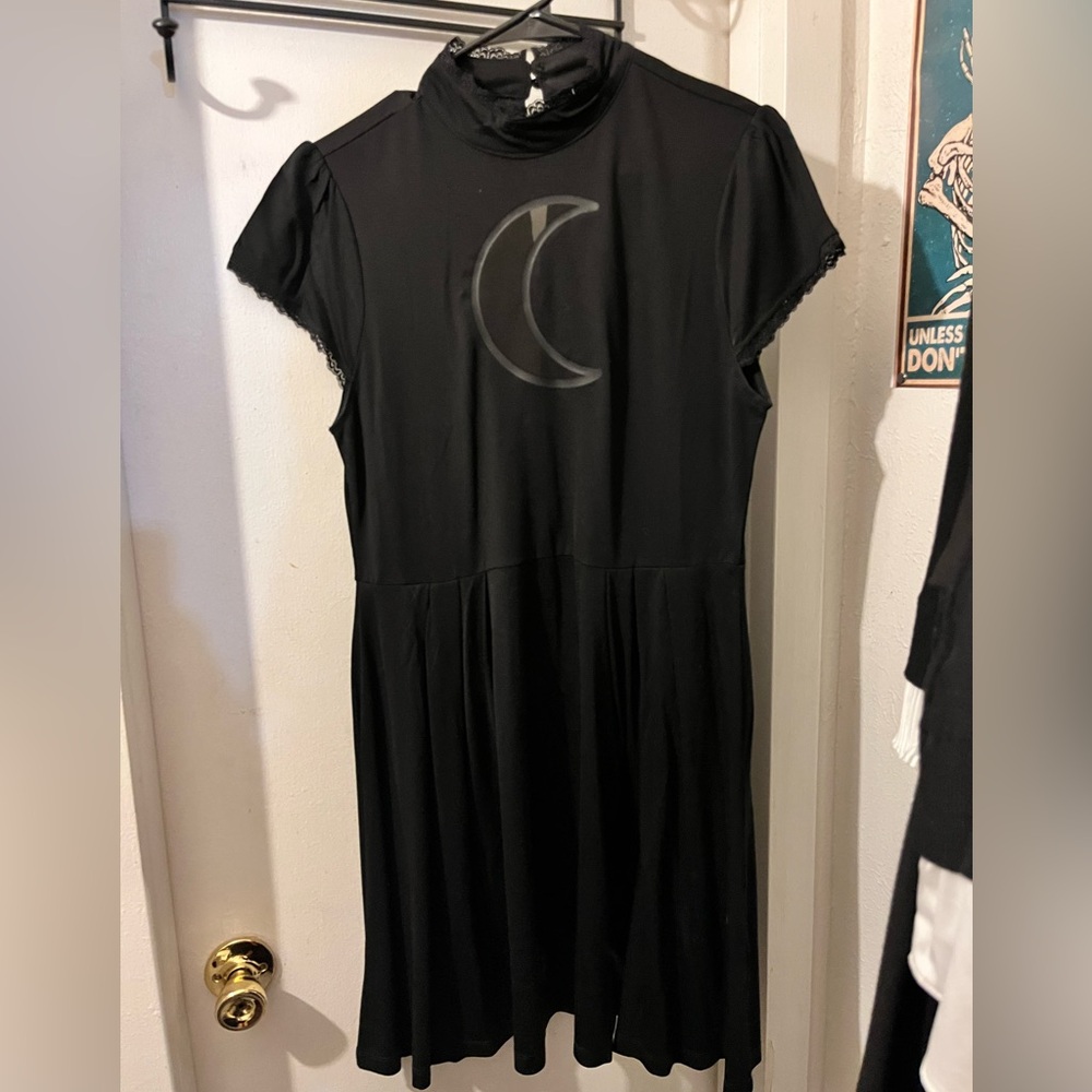 Killstar- size XL- black s/s dress w/crescent moon mesh cutout. VGC.